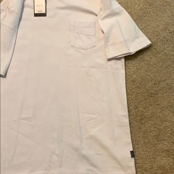 Men’s South Pole white short sleeved shirt. - Picture 5 of 6